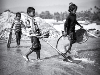 Child labor in the stone quarry